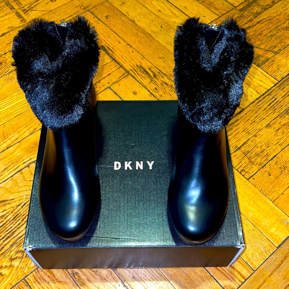 DKNY Wedge booties